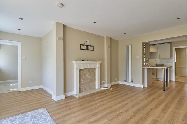 1, Fairways court, Hinckley photo 5