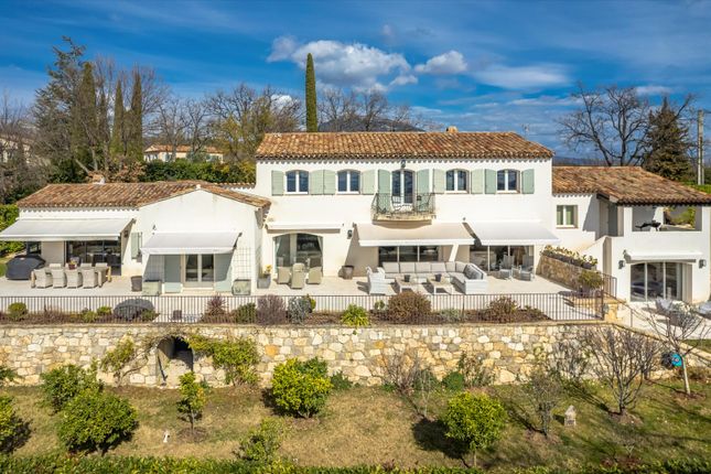 Thumbnail Villa for sale in Châteauneuf-Grasse, Alpes-Maritimes, Provence-Alpes-Côte d`Azur, France