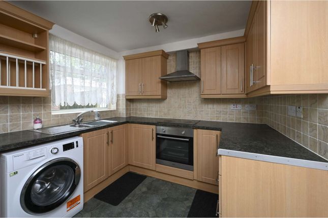 28, Stonebridge Lane, Warsop, Mansfield photo 4