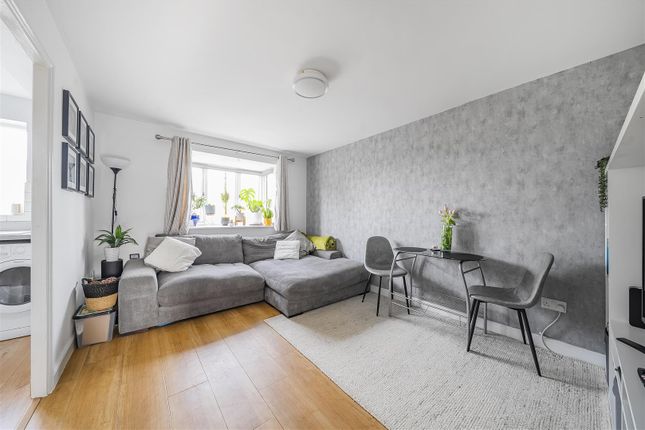 Flat for sale in Lewis House, Explorer Drive, Watford