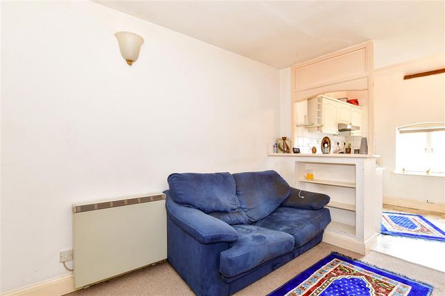 Flat for sale in Clifton Road, Gravesend, Kent