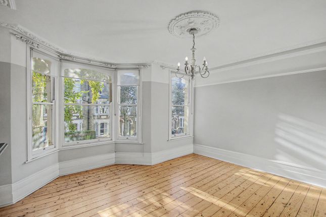 22B, Holloway, London photo 4