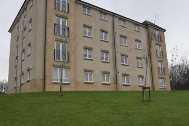 Thumbnail Flat to rent in Cambridge Crescent, Airdrie