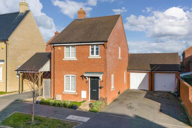 Thumbnail Detached house for sale in Laxton Road, Berryfields, Aylesbury
