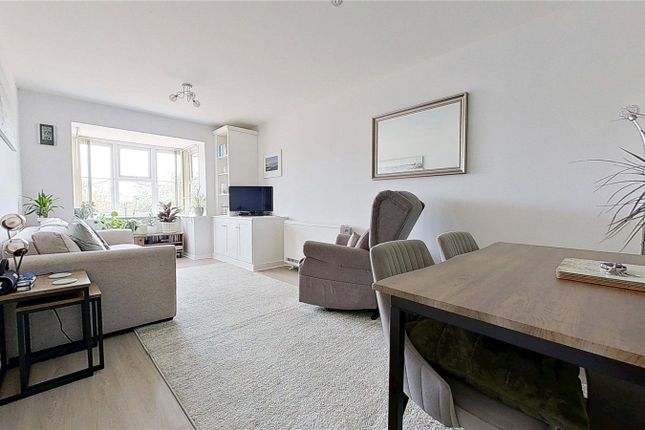 2, Beech Grove, Lancing photo 3