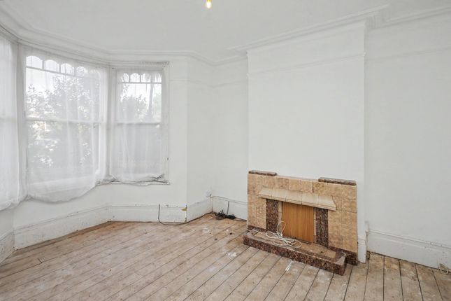 15 Netherfield Road, London photo 3