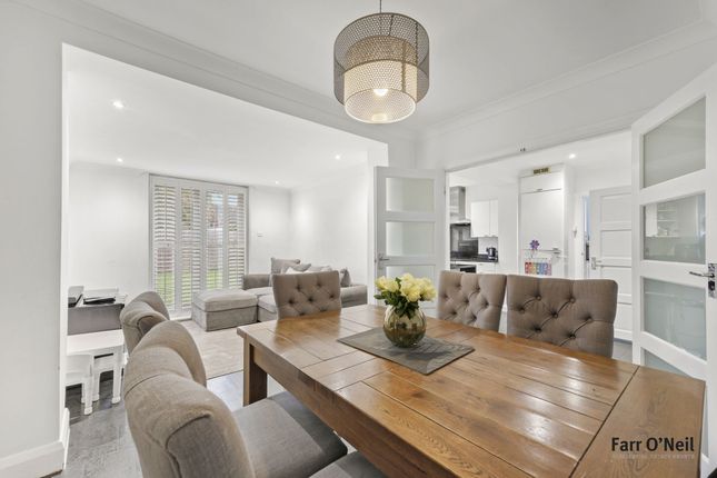 2, Tilney Drive, Buckhurst Hill photo 3