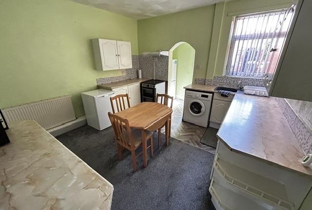 24, Simpson Place, Mexborough photo 3