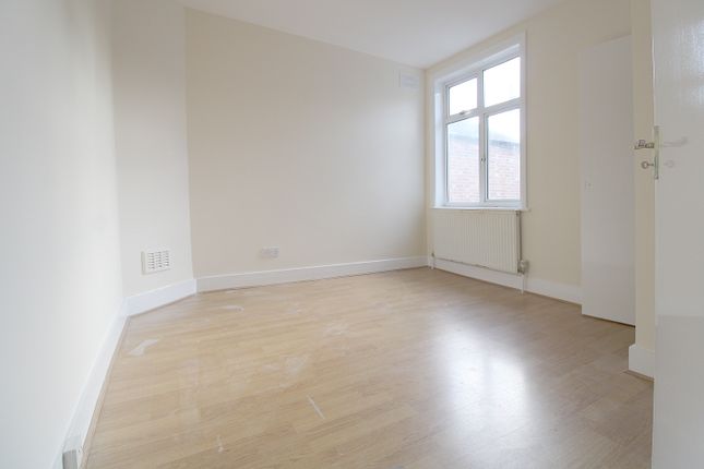 Alexandra Road, Hendon photo 5