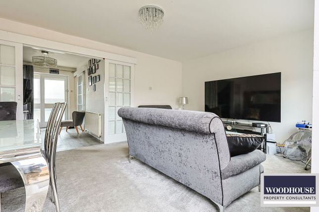 272, Hammondstreet Road, Cheshunt photo 5