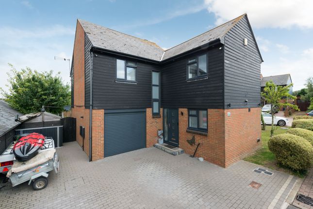 Thumbnail Detached house for sale in Collards Close, Monkton