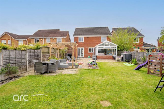 3 Harvest Way, Wigan photo 4