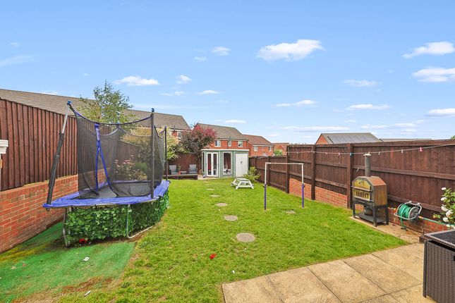 9, Brookfield Close, Chesterfield photo 4