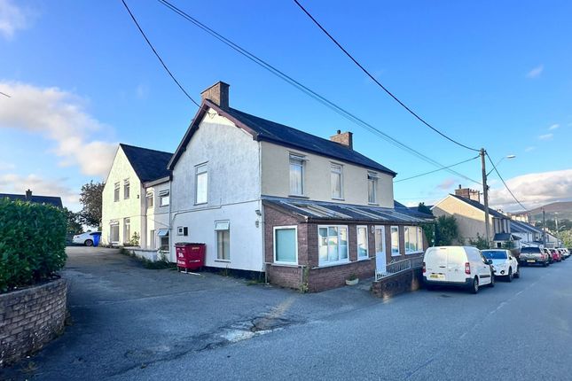 Y Foelas, Station Road, Llanrug, Caernarfon Ll55 4Be