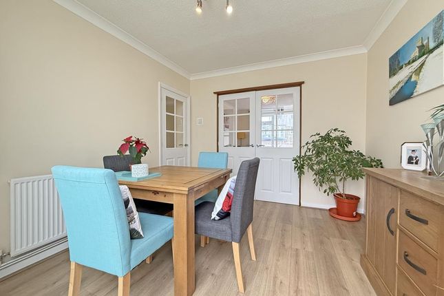 14, Treloweth Close, Plymouth photo 3