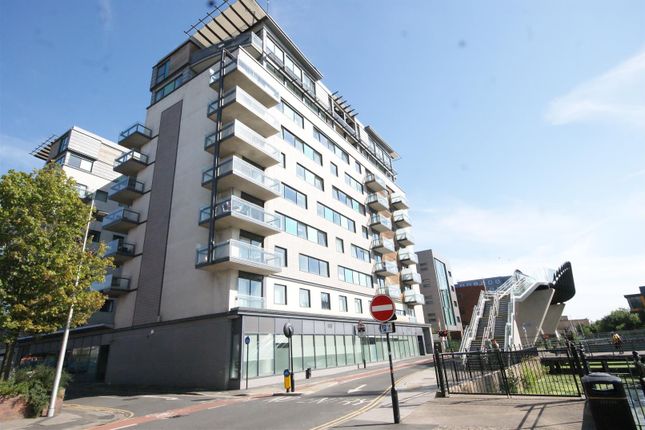 Flat to rent in Witham Wharf, Brayford Street, Lincoln