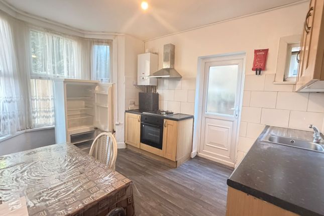 136 Harold Road, LONDON photo 3