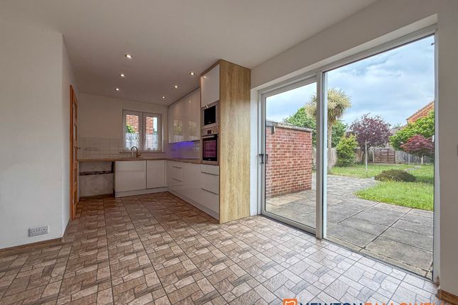 6 Stephen Road, Newark photo 2