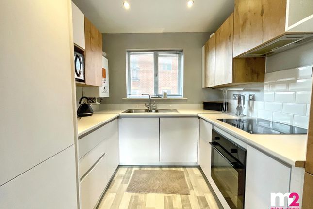 24, Bishpool View, Newport photo 5