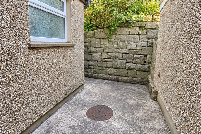 2 Brynwyndham Terrace, Treherbert photo 4