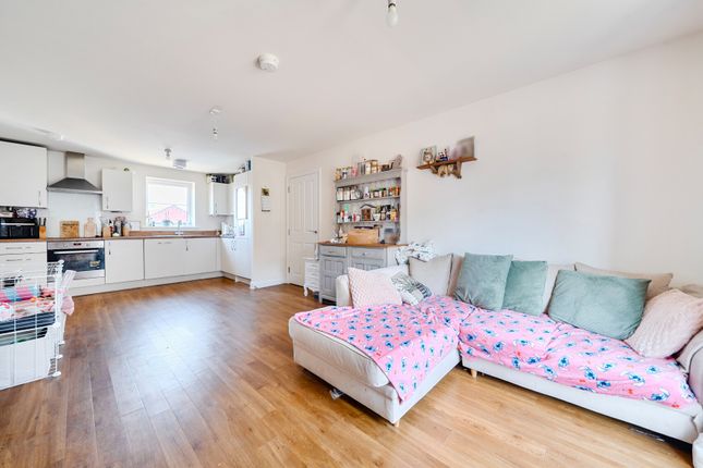 105, Clark Drive, Bristol photo 3
