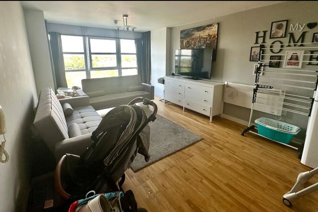 33 Freshfields, Spindletree Avenue, Manchester photo 3