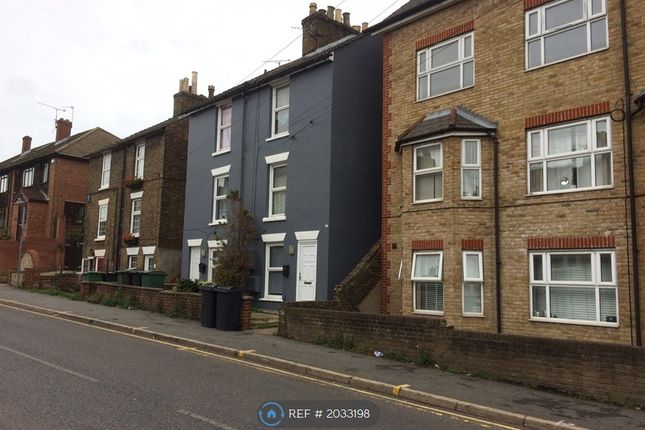 Thumbnail Flat to rent in Boxley Road, Maidstone