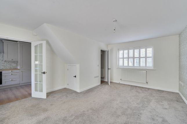 5, The Avenue, Sutton Scotney photo 2