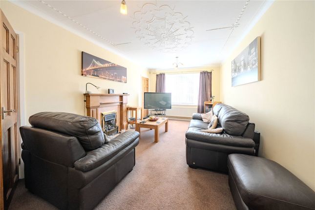 149, Sandringham Drive, West Yorkshire photo 2