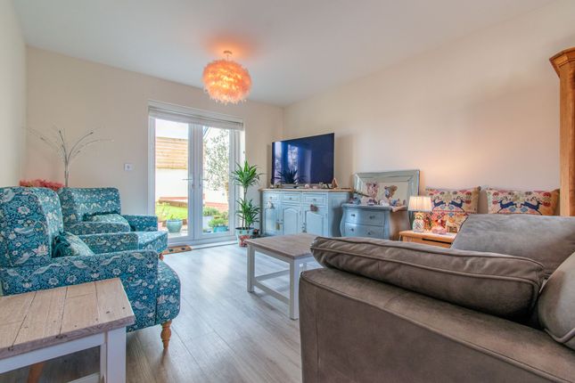 30 Gemini Drive, Liskeard photo 2