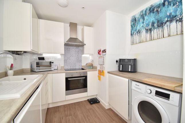 3, Francis Moody Close, Maidstone photo 4