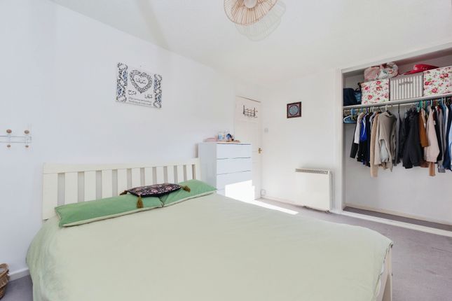 Flat for sale in The Gables, Brooklands Road, Sale, Greater Manchester