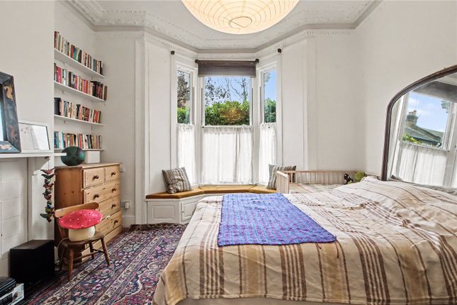 A, 28, Scarborough Road, London photo 4
