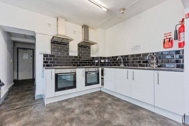 21A Montgomery House, Demesne Road, Manchester photo 2