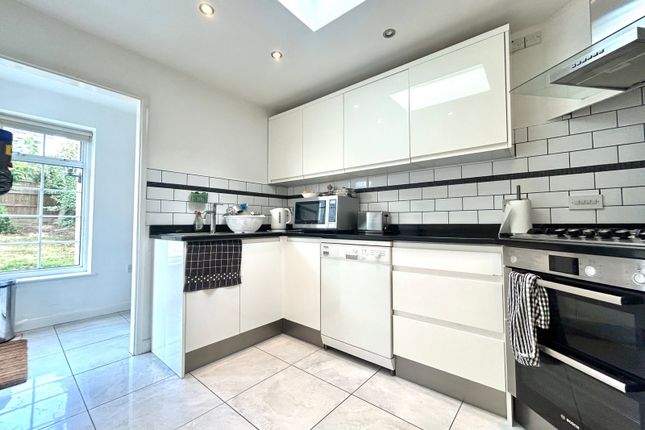 22, Swallowfields Road, Dudley photo 4