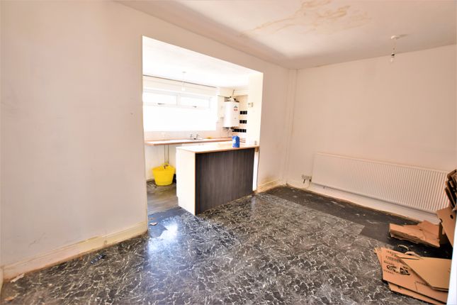 53, Hodder Avenue, Blackpool photo 3