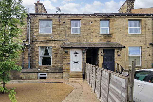 Studio house on 29, Tanfield Road, Huddersfield, £120,000