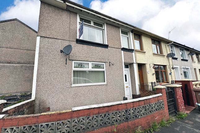 Thumbnail End terrace house for sale in Leicester Square, Gelligaer, Hengoed