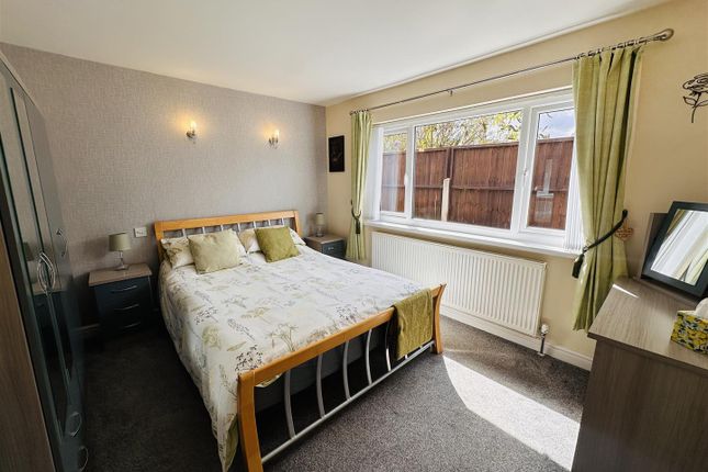 3, Fir Tree Lane, Selby photo 3