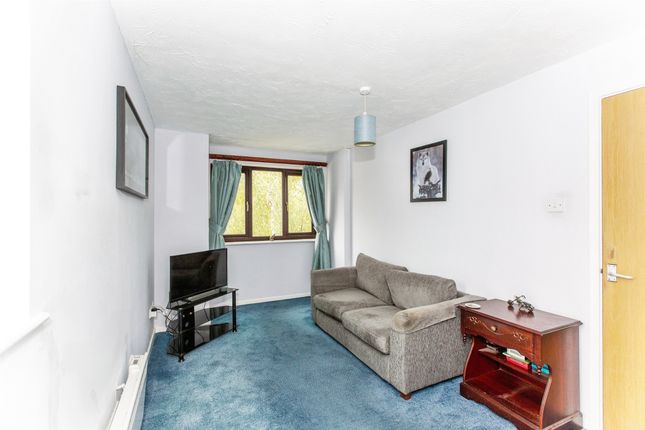 Lindisfarne Way, Kettering photo 4