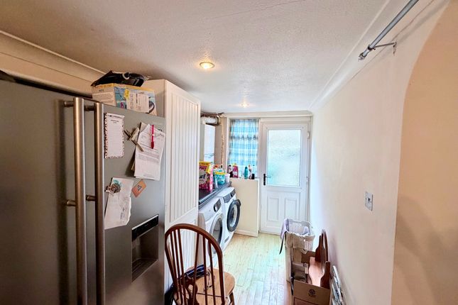 40 Baronsdale Close, Ipswich photo 5