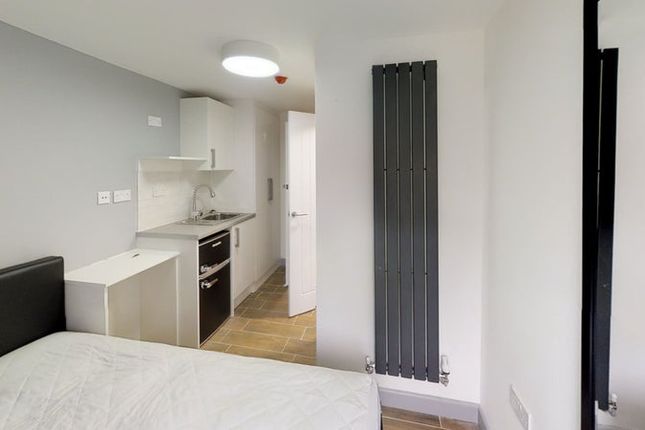 53 , Albert Road, West Drayton photo 4