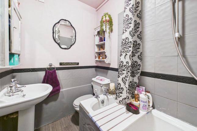 Flat 2 Dana Lodge, 2, Central Avenue, Peacehaven photo 4