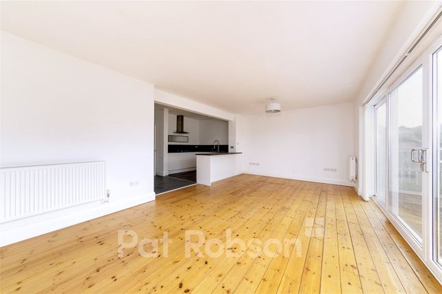 12, Fernwood Avenue, Newcastle Upon Tyne photo 5