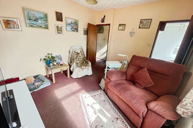 9 Herbert Street, Bridgend photo 4