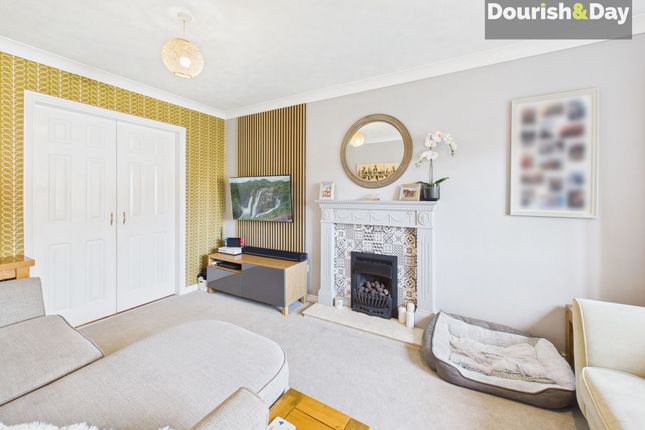 7 The Ridgeway, Stafford photo 2