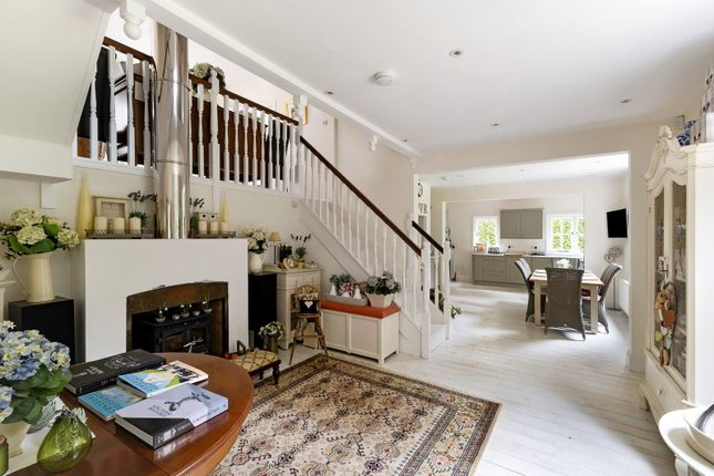 Rasehill Cottage, Rasehill Close, Rickmansworth photo 4