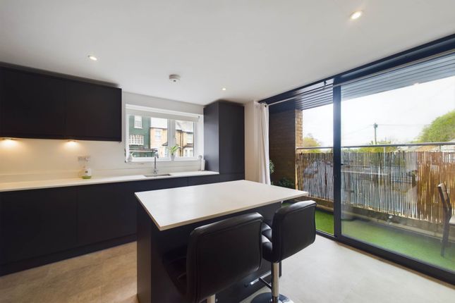 Flat for sale in Glenview Road, Boxmoor
