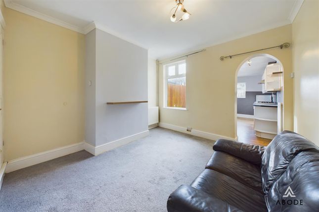 80, Main Street, Swadlincote photo 4