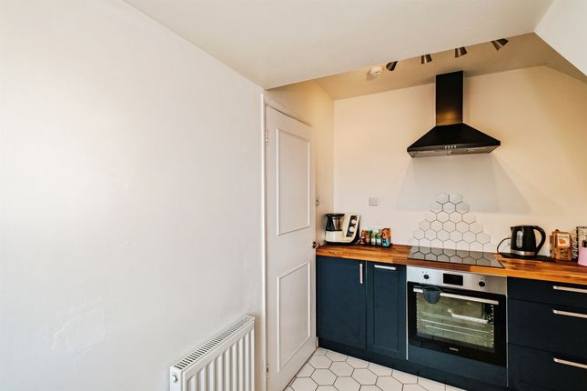 Second Floor Flat, 87, Sackville Road, Hove photo 3